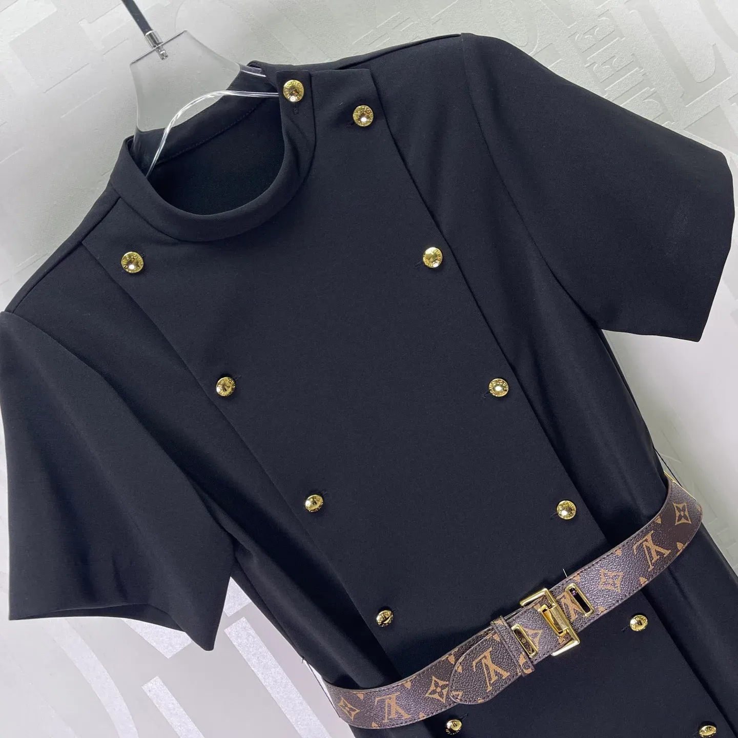 Платья Женские Louis Vuitton 950714