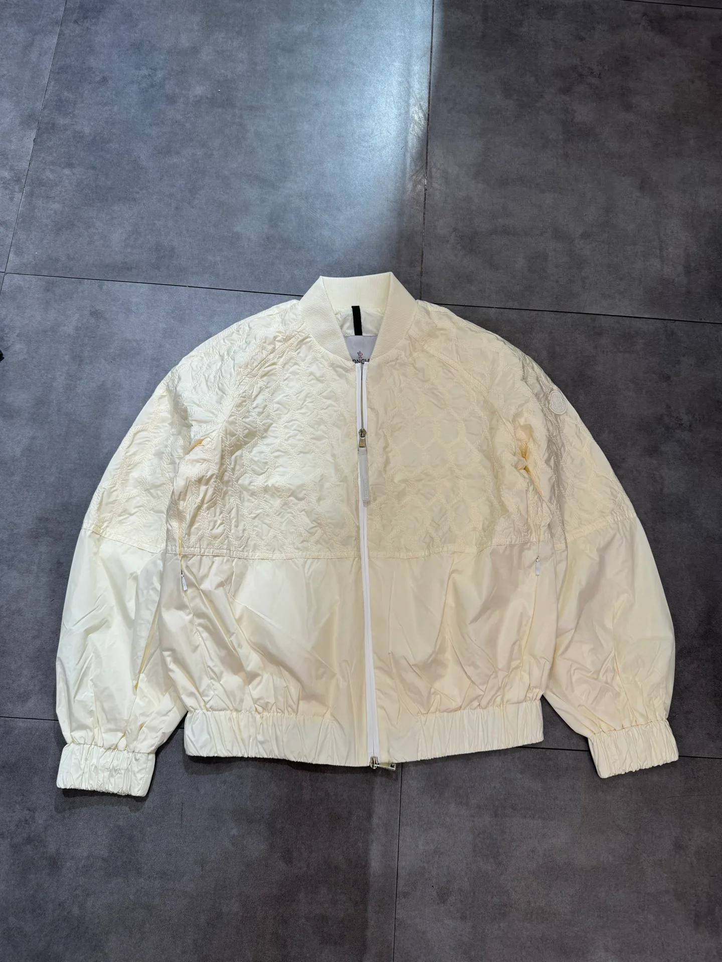 Куртки И Пуховики Женские Moncler 17909