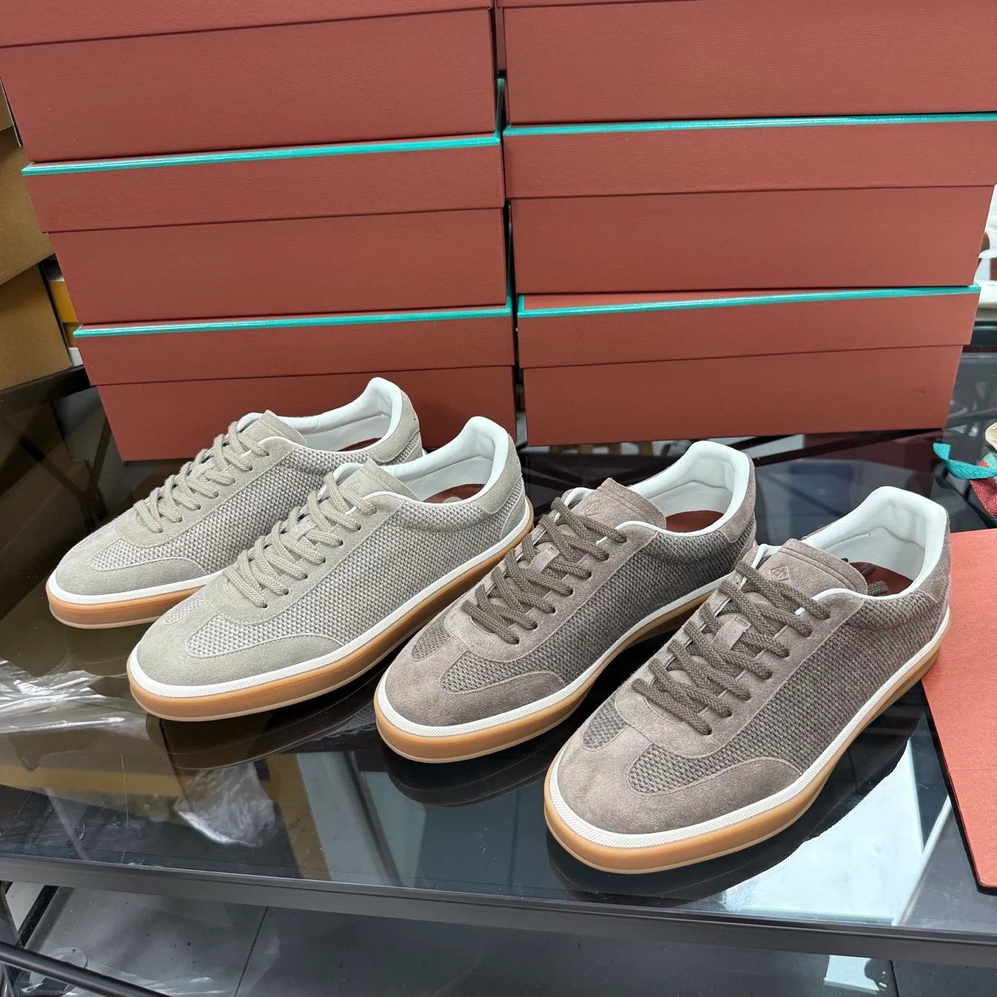 Кроссовки Женские Loro Piana 17955578