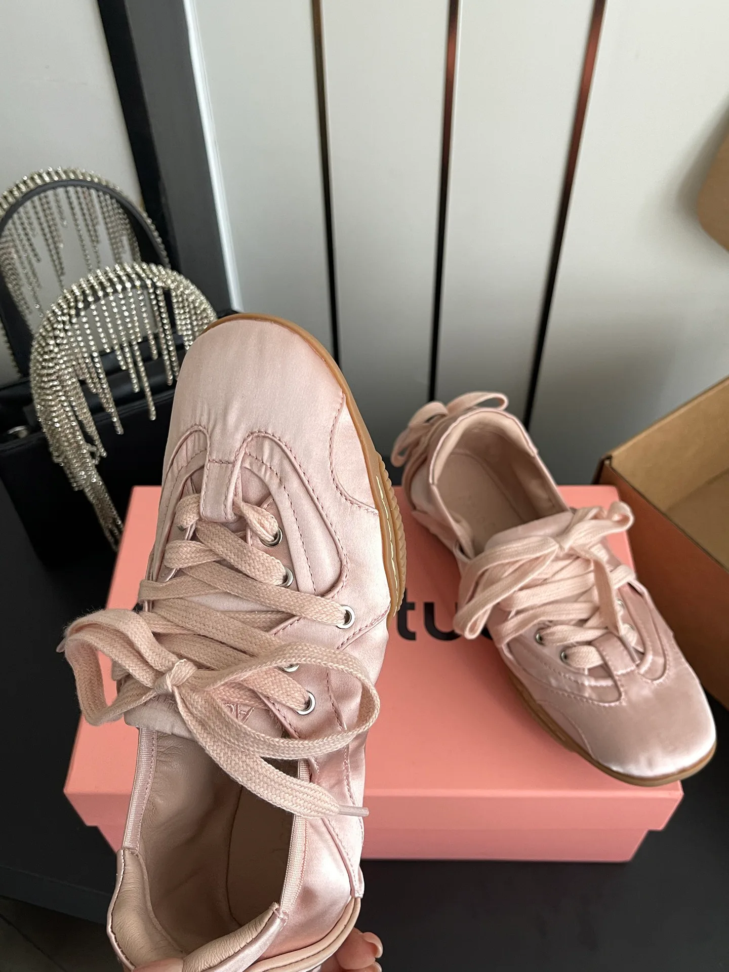 Кроссовки Женские Acne Studios 17554371