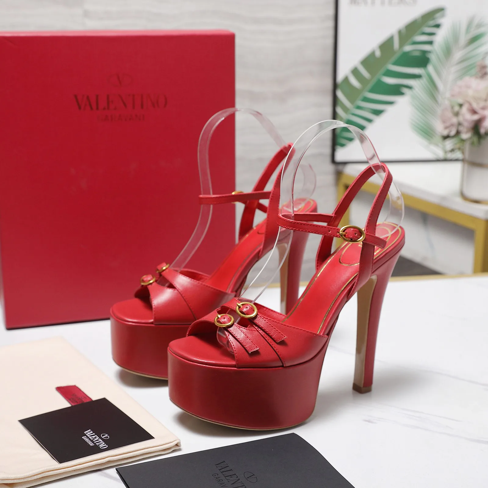 Босоножки Женские Valentino 13542420