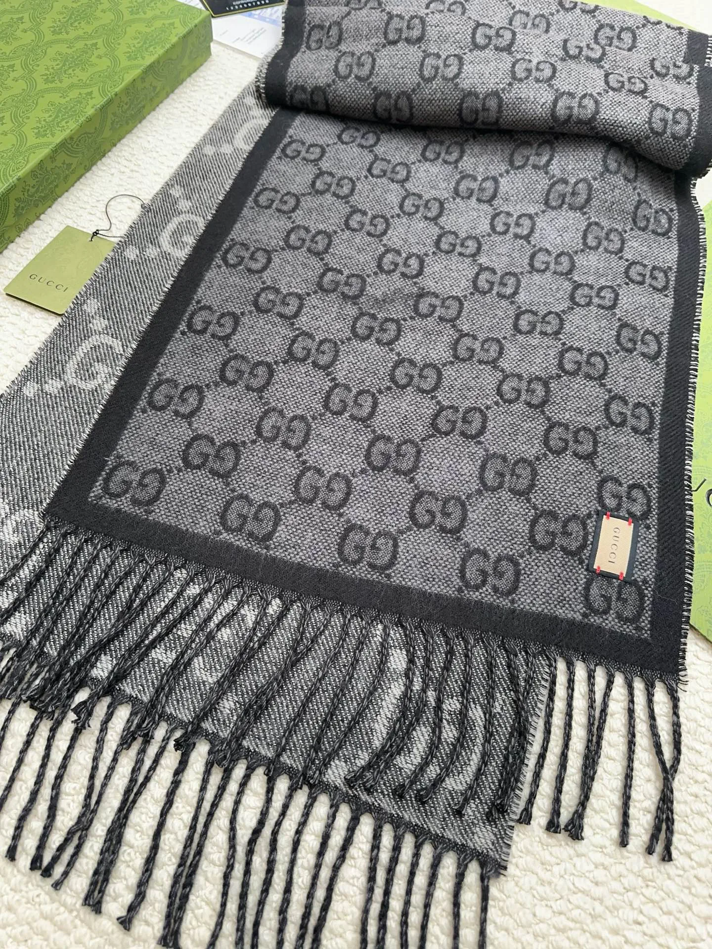 Шарфы Gucci 18003246