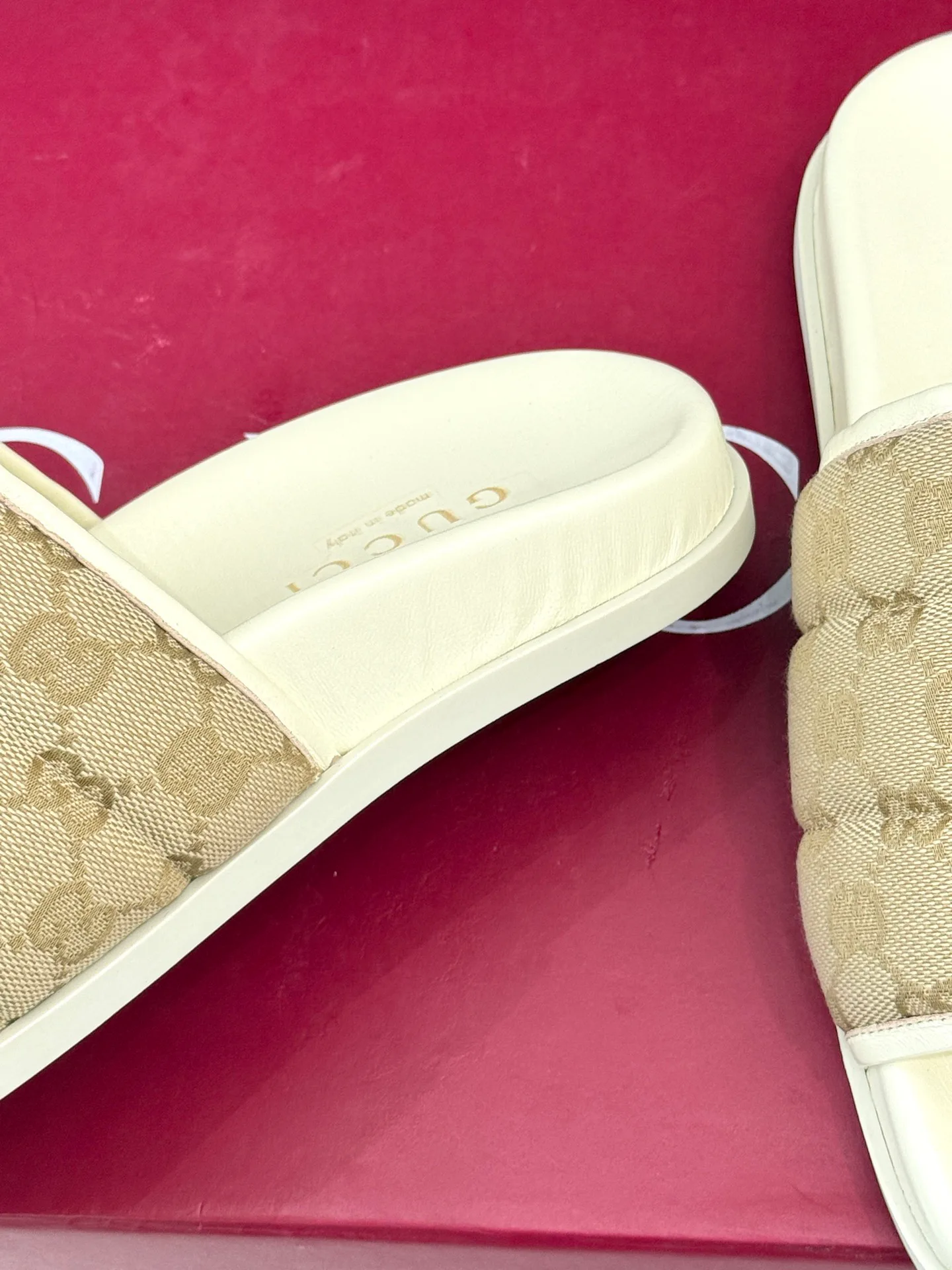 Шлепанцы Женские Gucci 46990