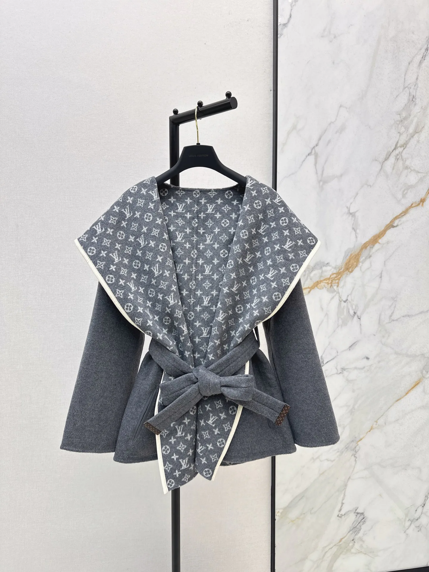 Пальто Женские Louis Vuitton 669812