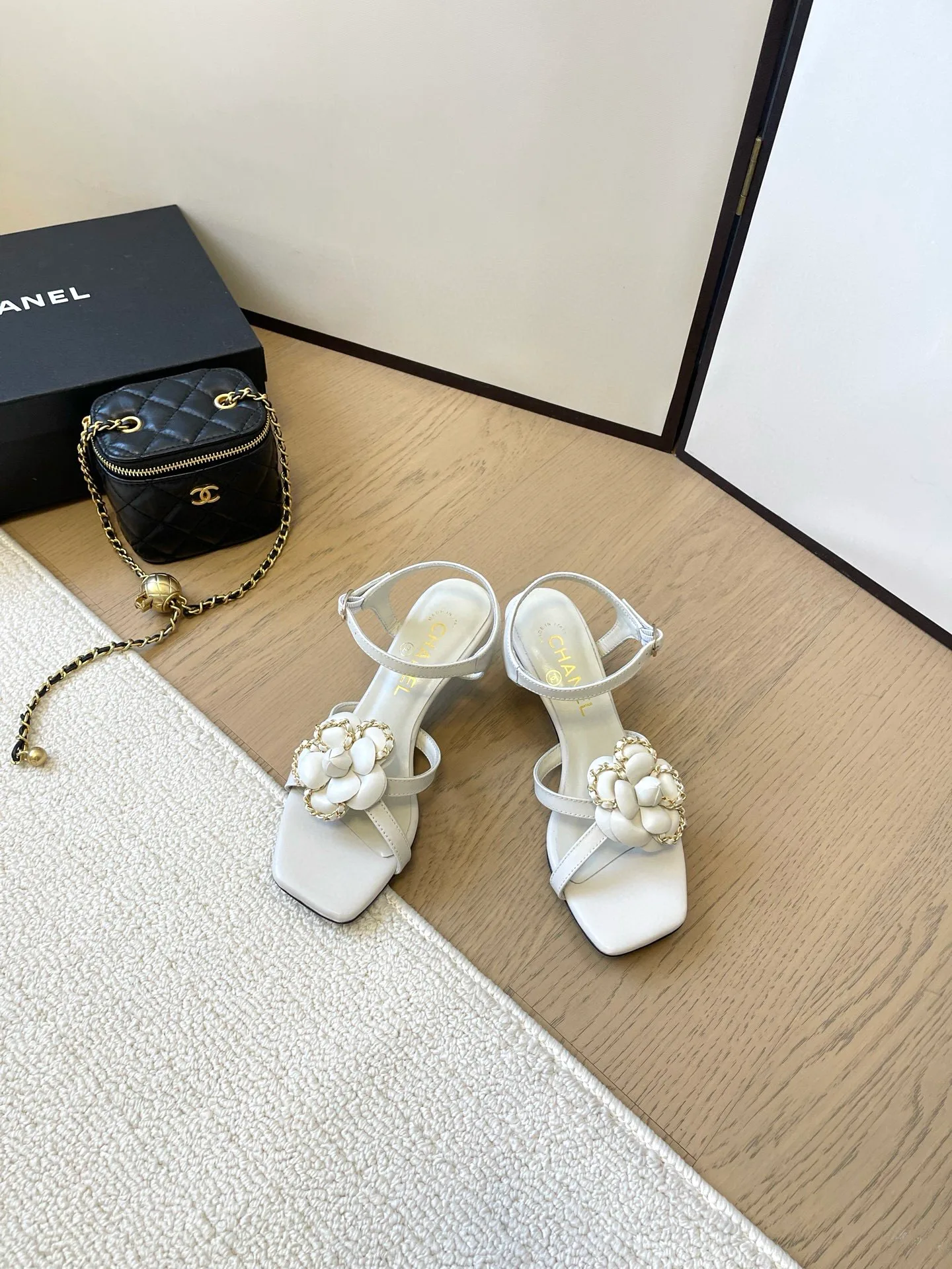 Туфли Женские Chanel 13418369