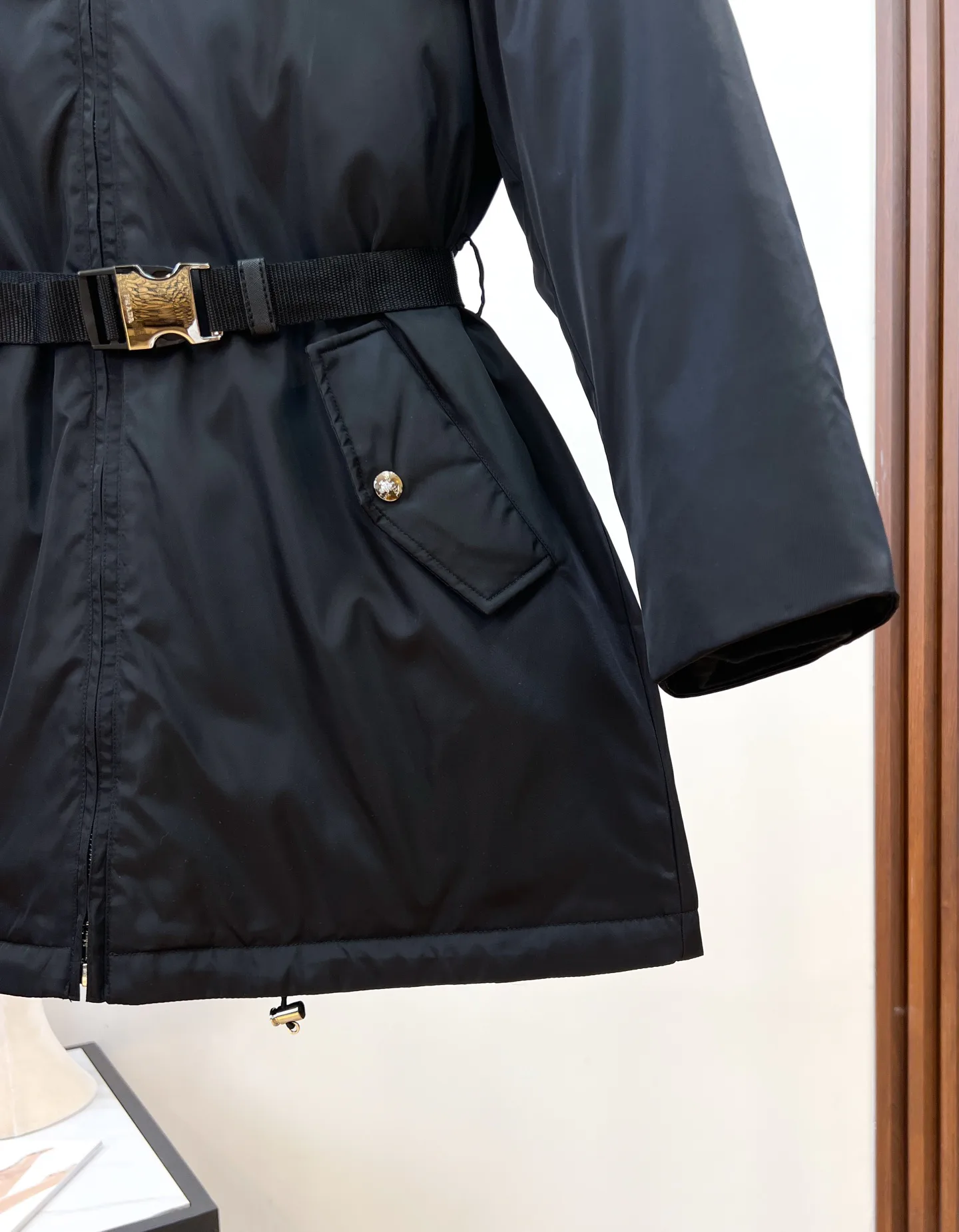 Куртки И Пуховики Женские Prada 18228743