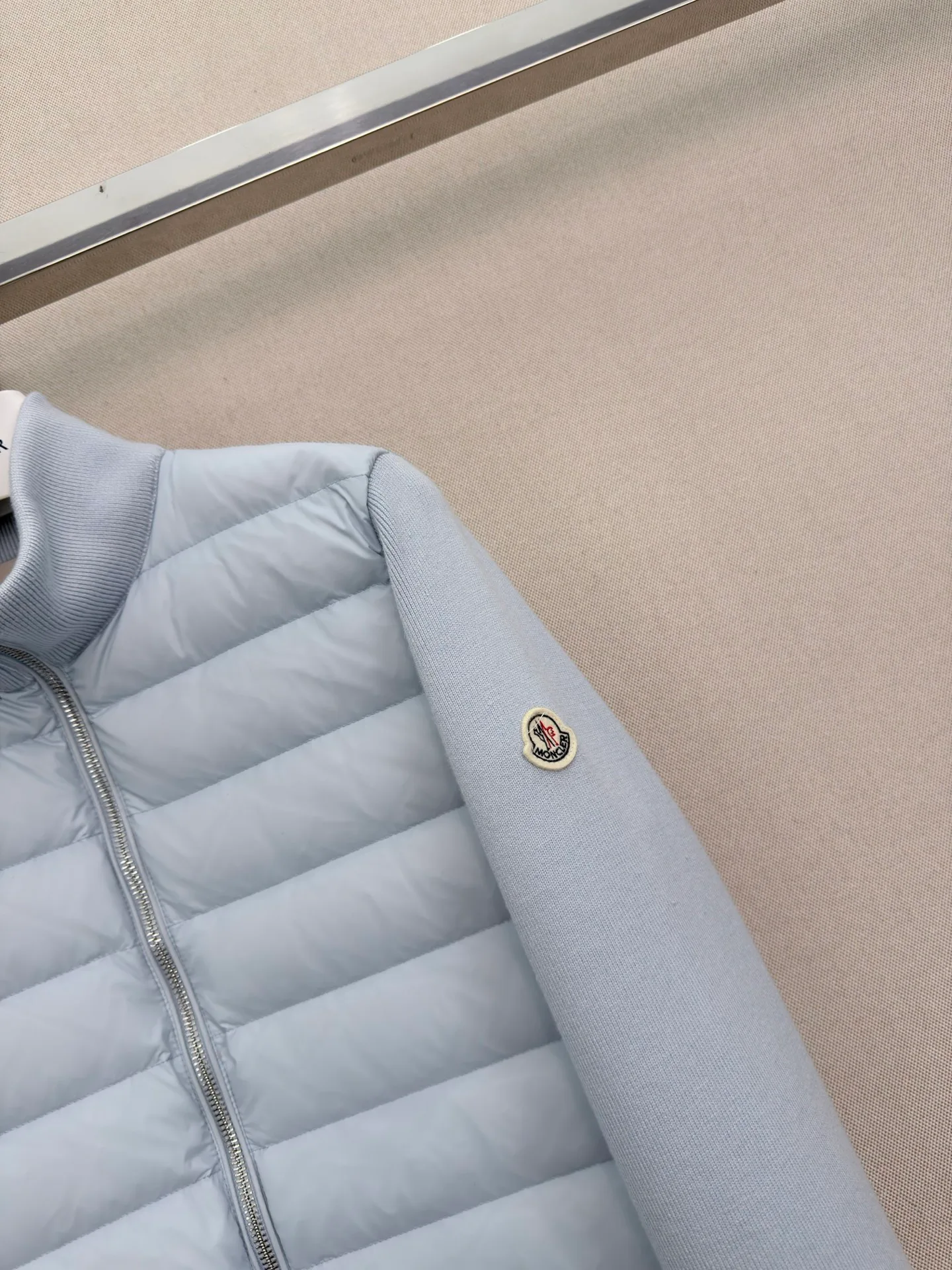 Куртки И Пуховики Женские Moncler 19181937