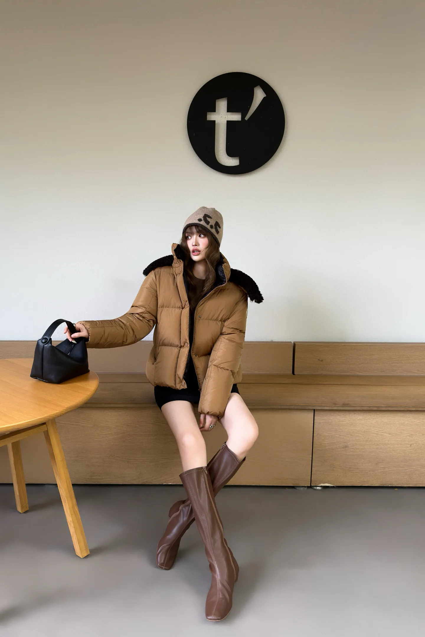 Куртки И Пуховики Женские Moncler 835754