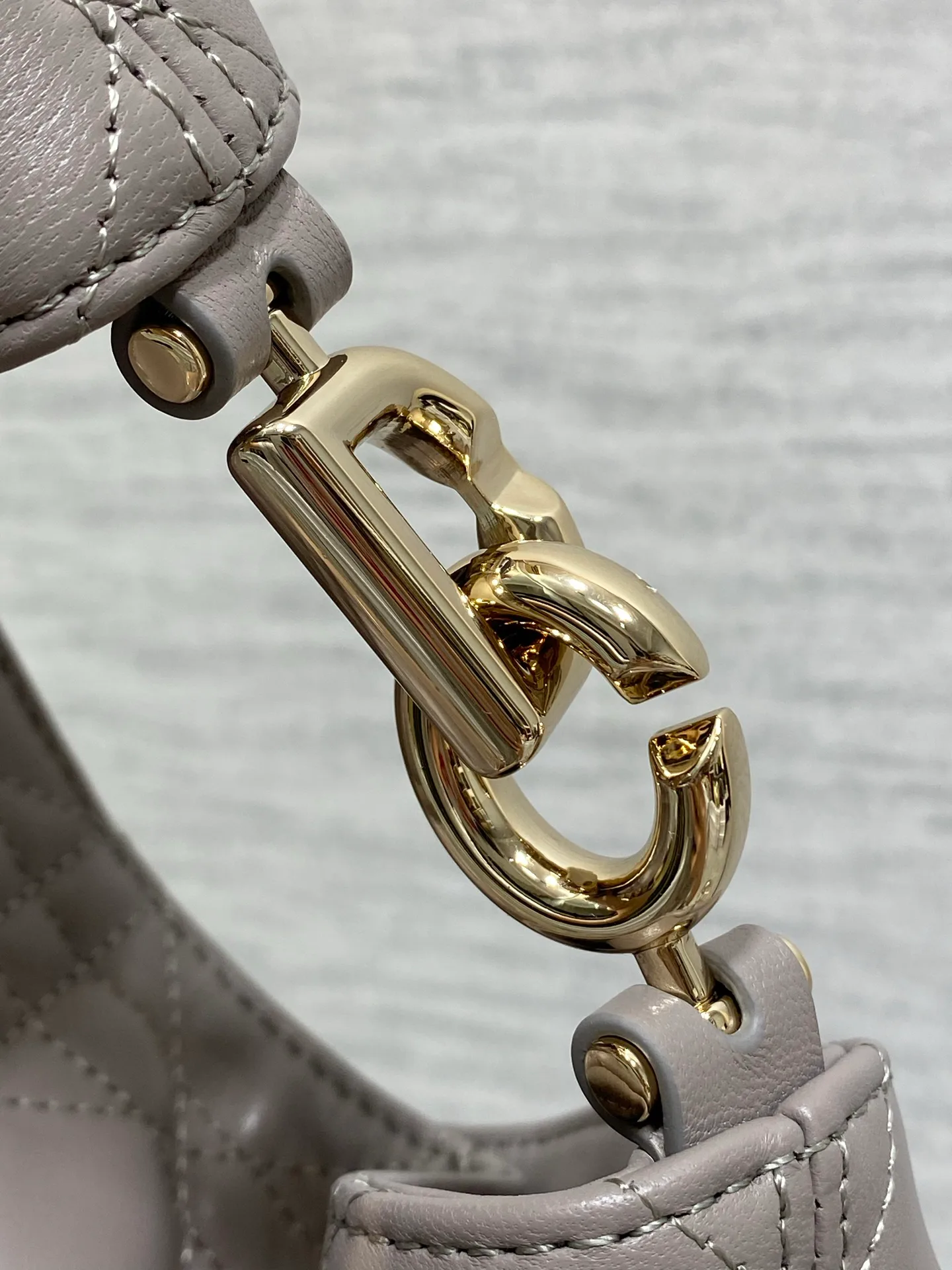 Классические Сумки Женские Christian Dior 18242103