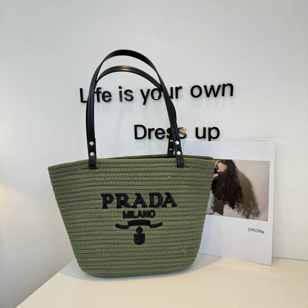 Классические Сумки Женские Prada 12765025