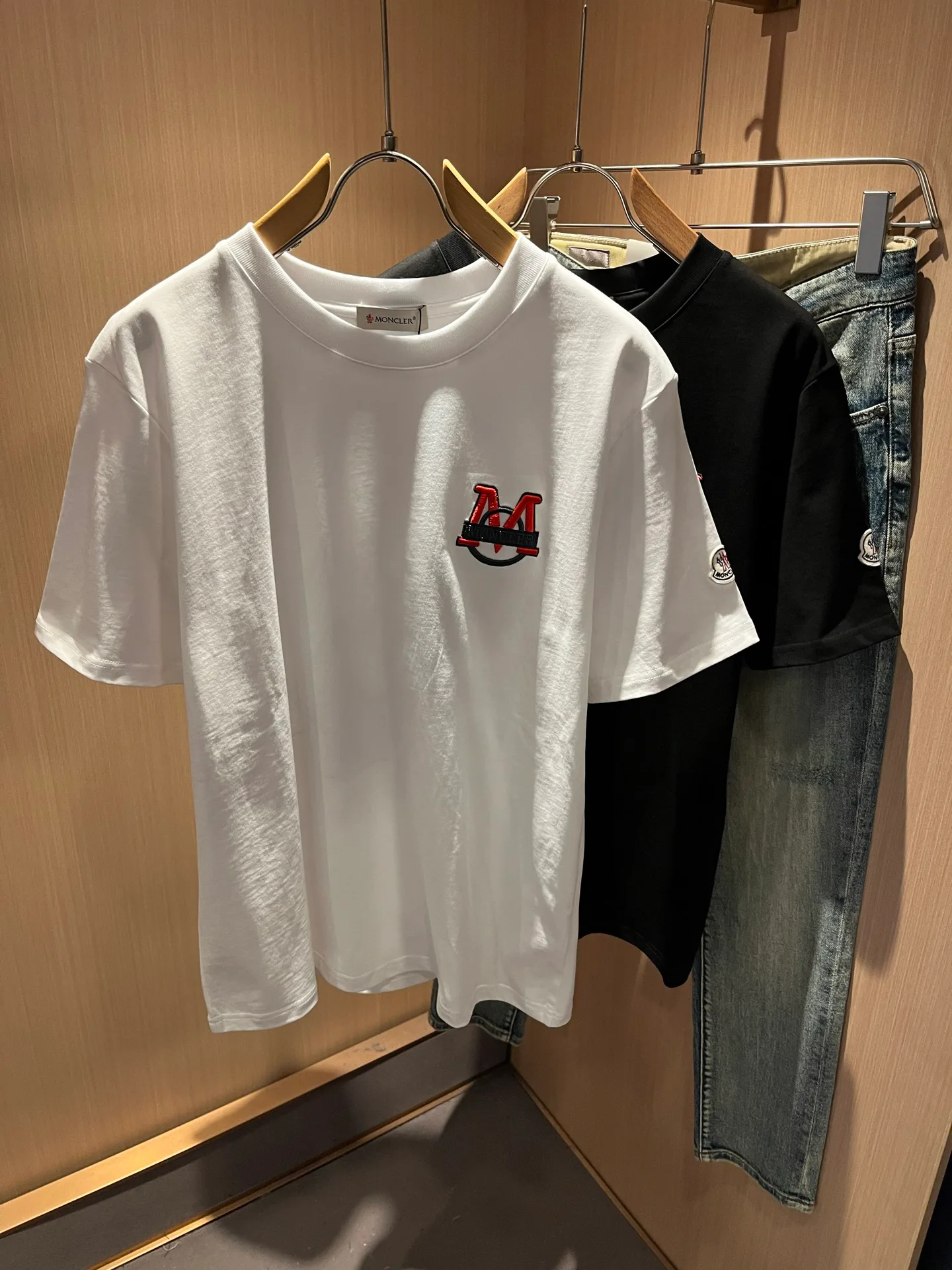 Футболки Женские Moncler 10242316