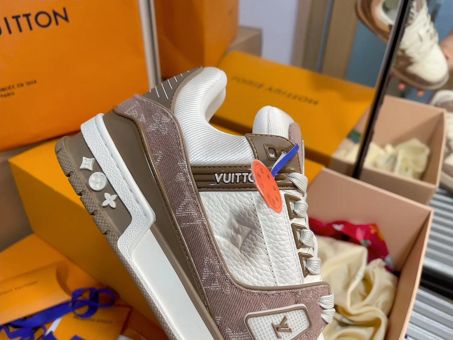 Кроссовки Женские Louis Vuitton 1880913