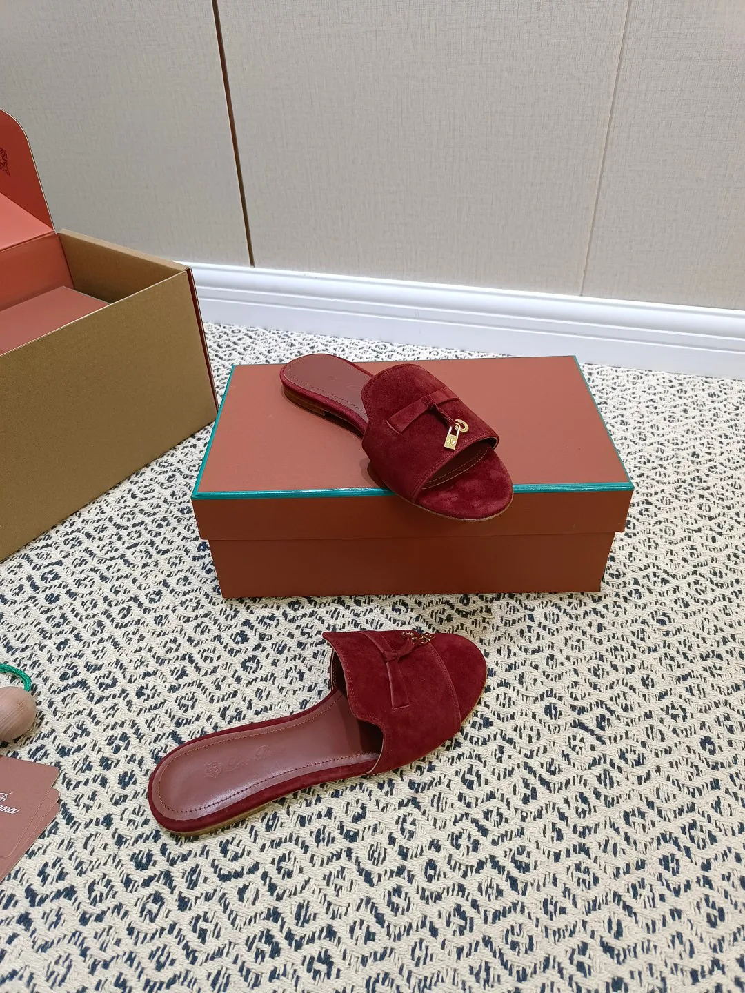 Шлепанцы Женские Loro Piana 8408