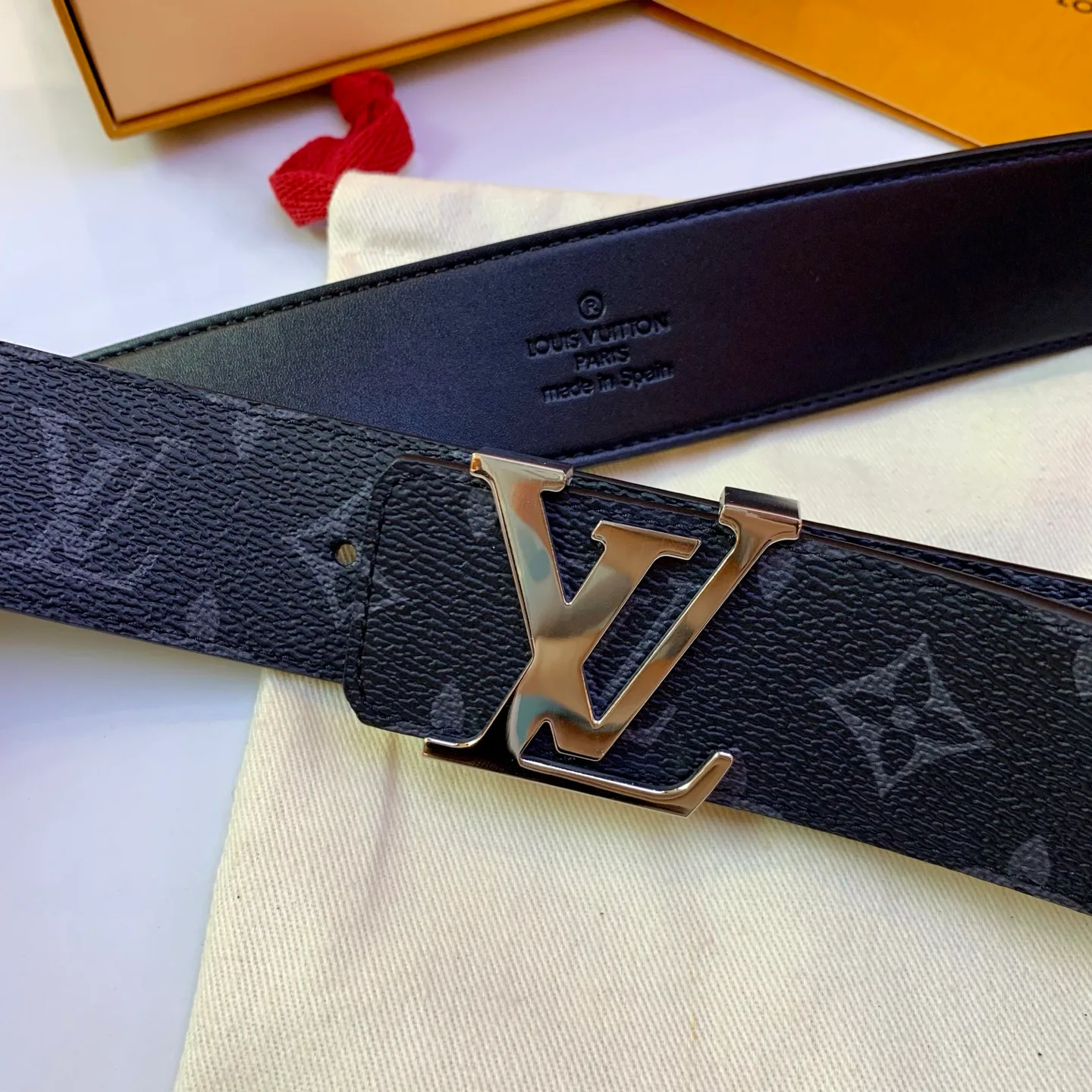 Ремни Louis Vuitton 17682154