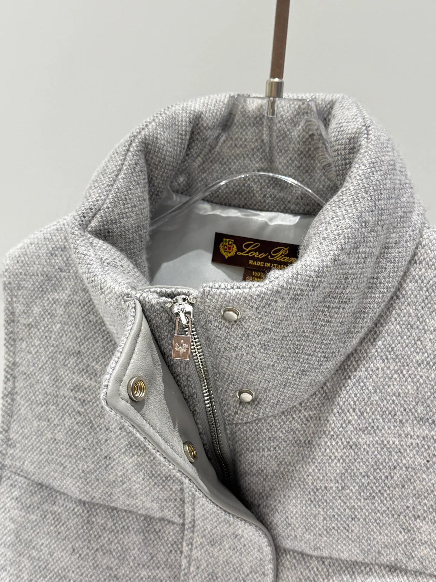 Жилеты Женские Loro Piana 1512168