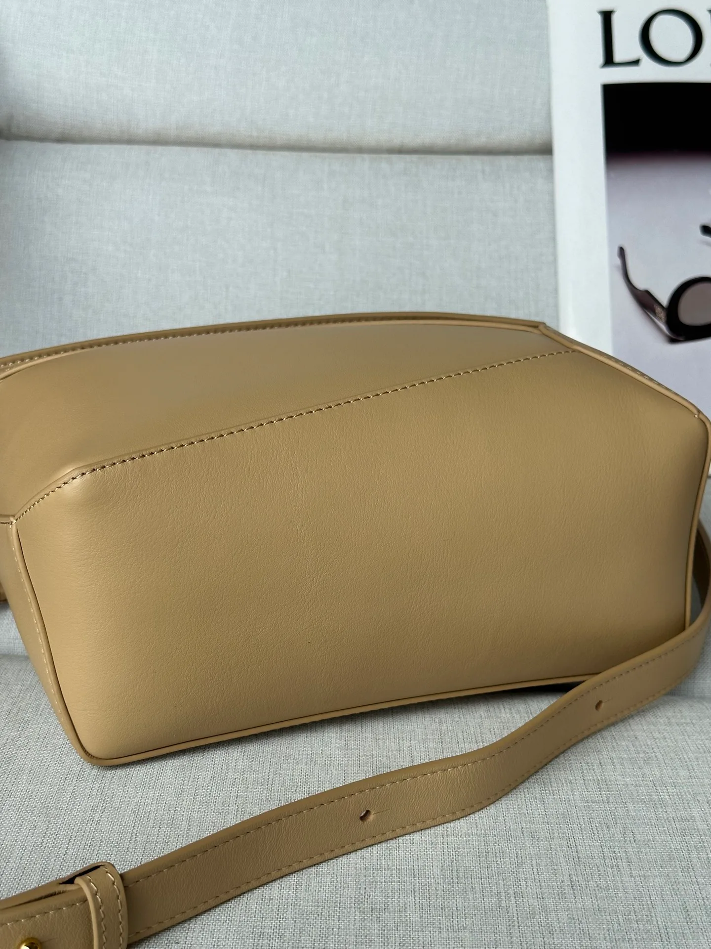 Классические Сумки Женские Loewe 13339538