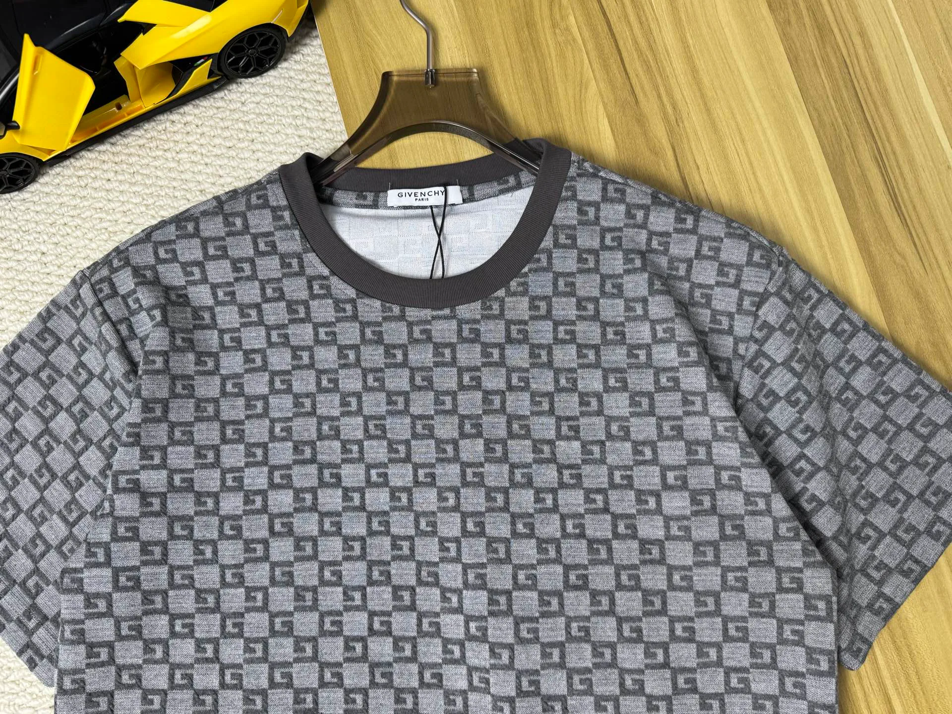 Футболки Женские Givenchy 11616005