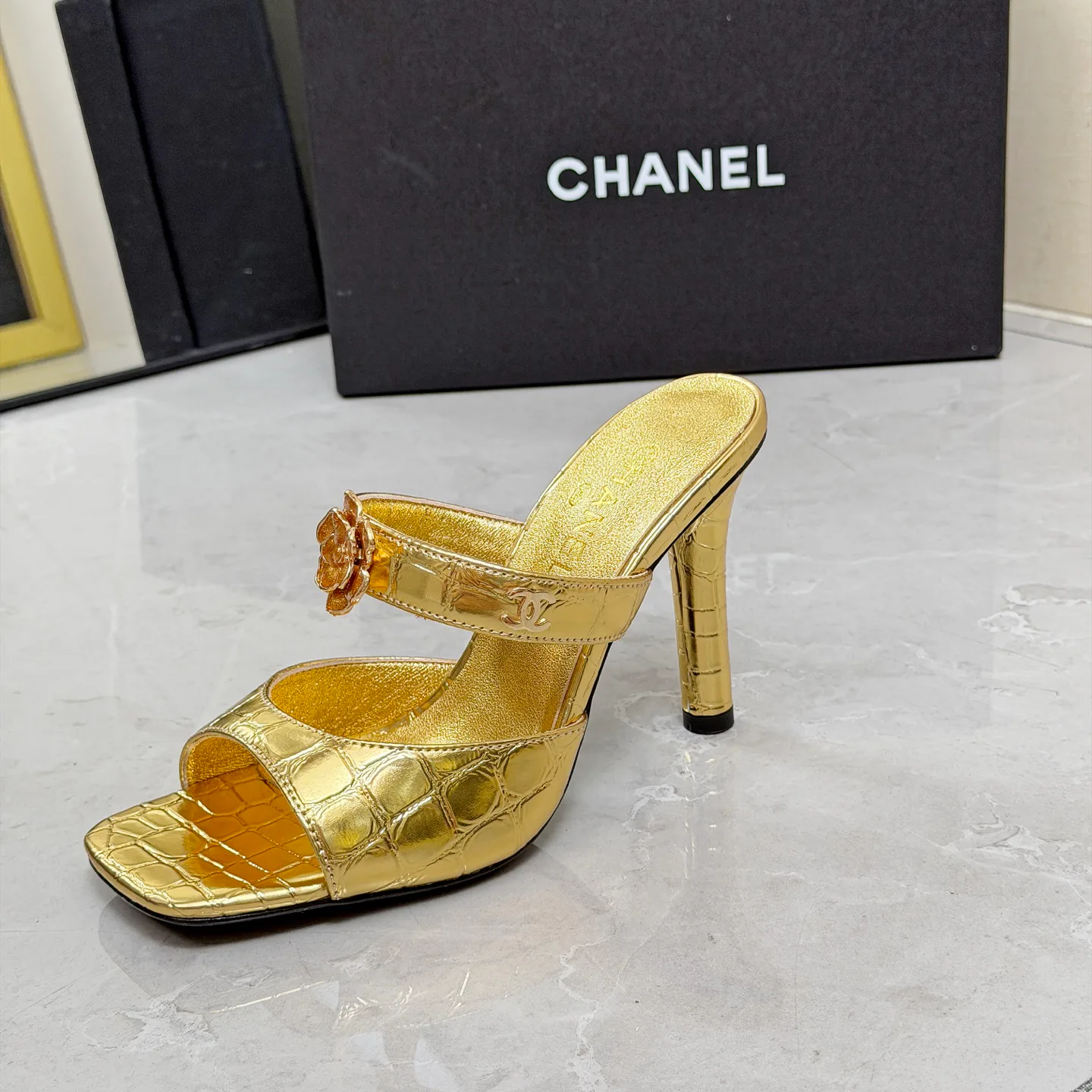 Босоножки Женские Chanel 17335030