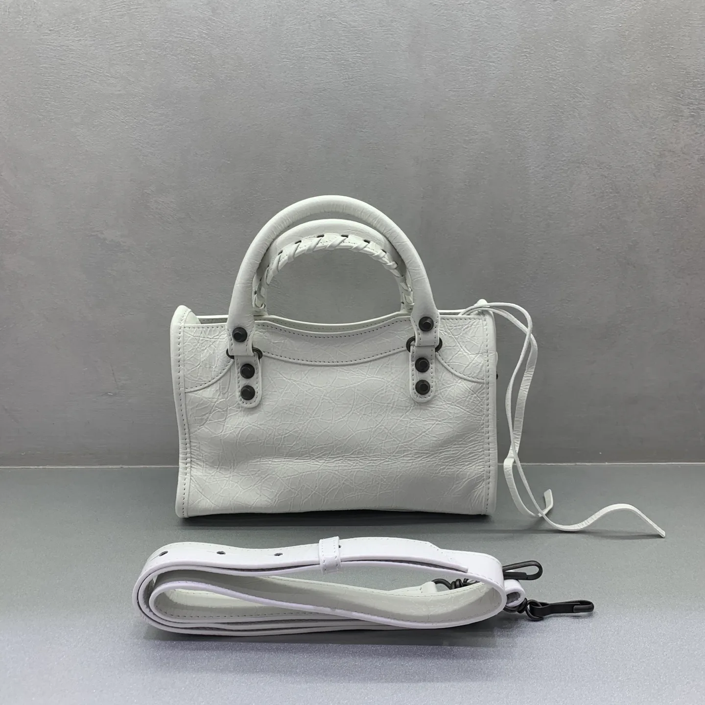 Классические Сумки Женские Balenciaga 13363979