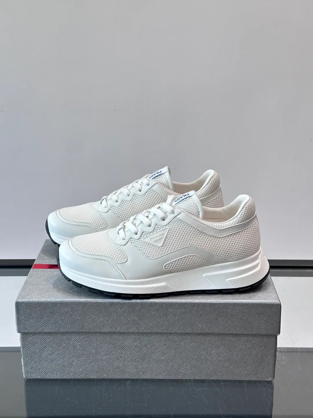 Кроссовки Мужские Prada 17349411