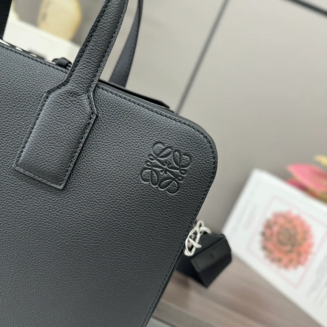 Классические Сумки Женские Loewe 11513666