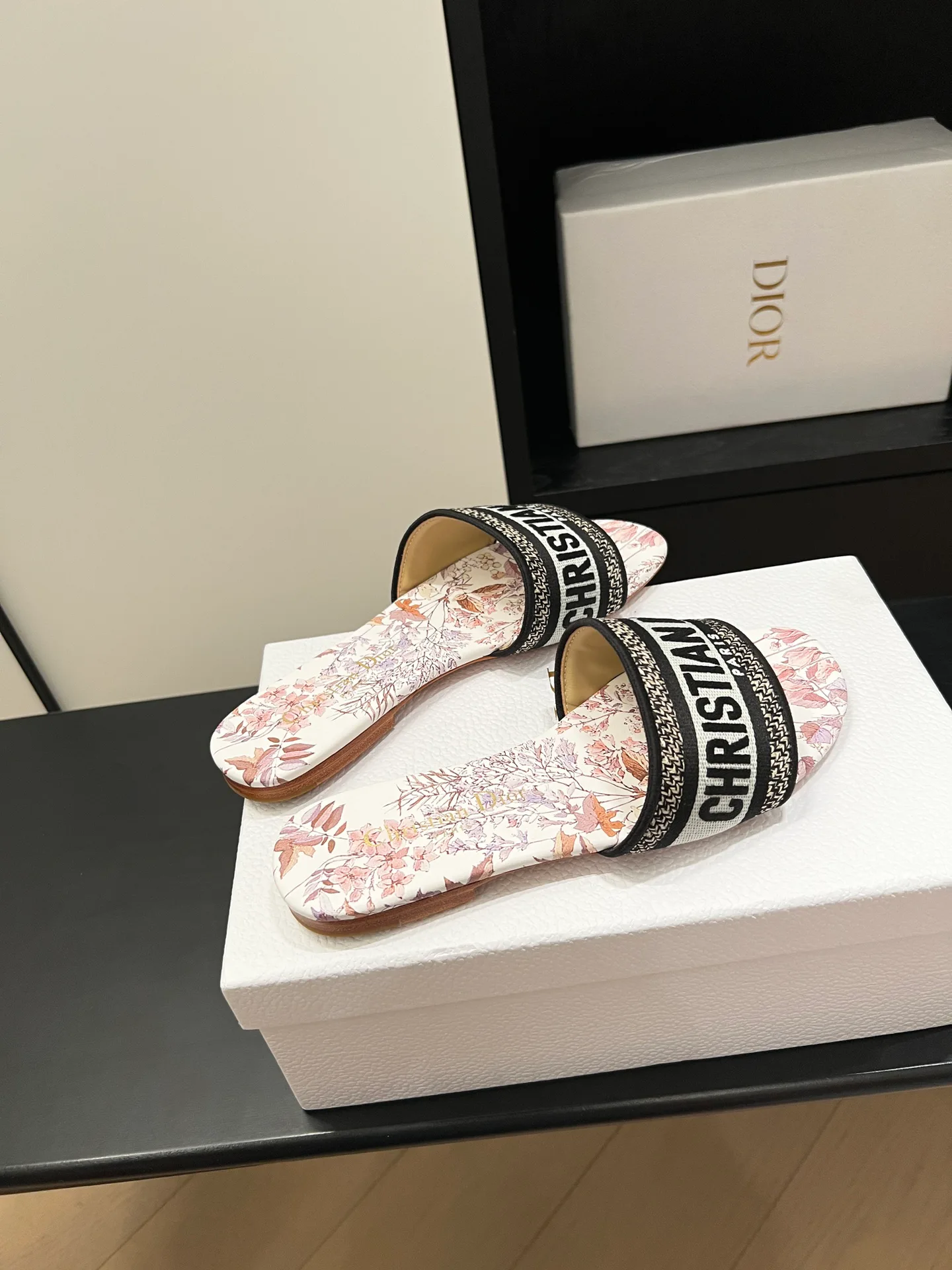 Шлепанцы Женские Christian Dior 11884683