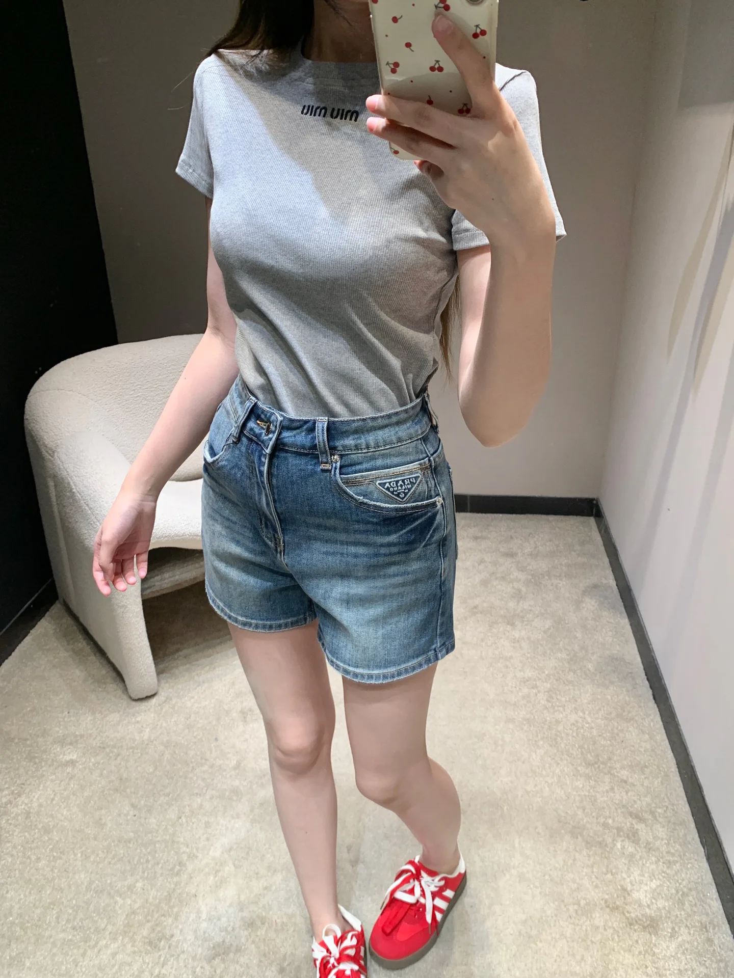 Шорты Женские Prada 5883333