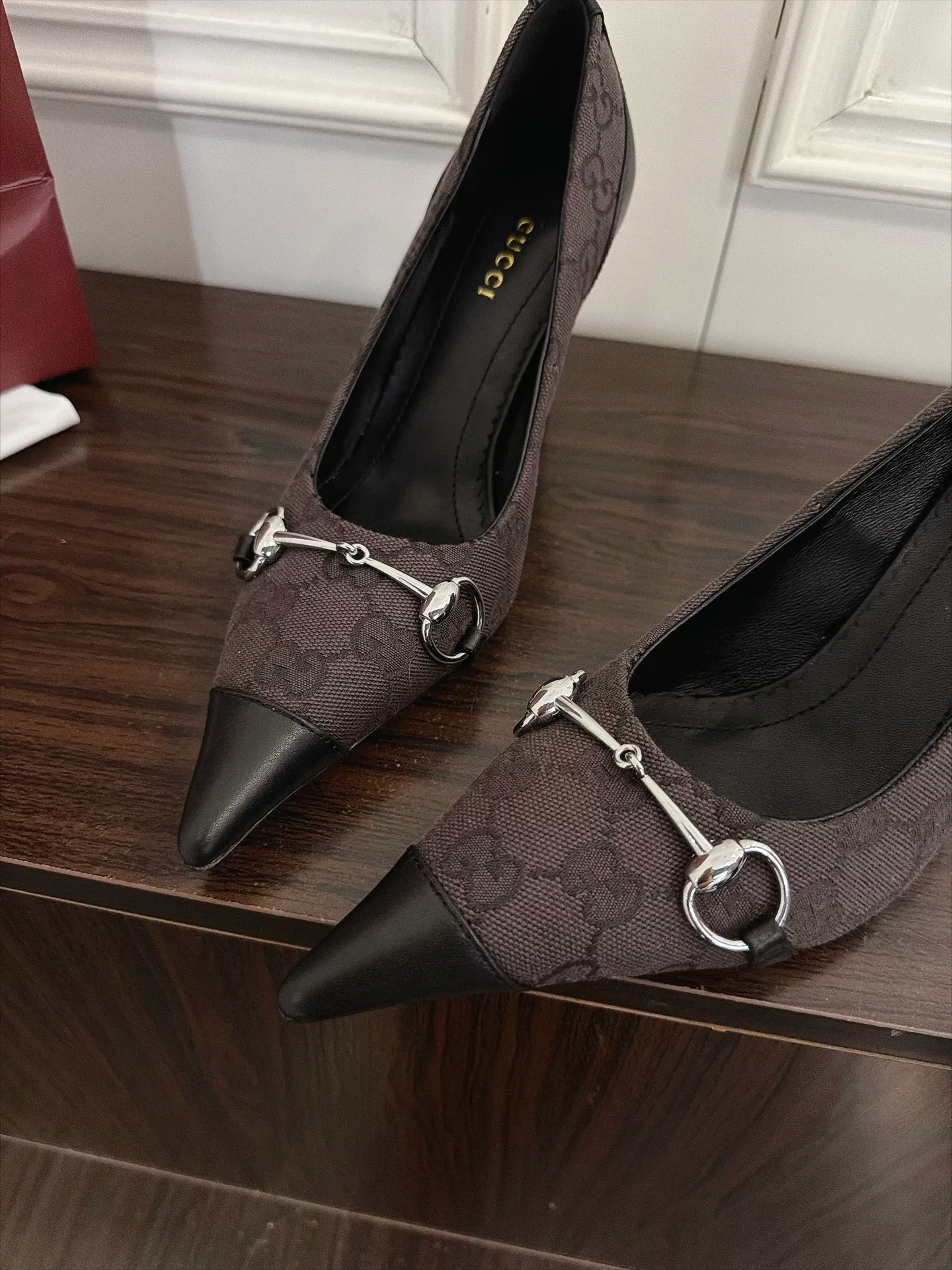 Туфли Женские Gucci 19483550