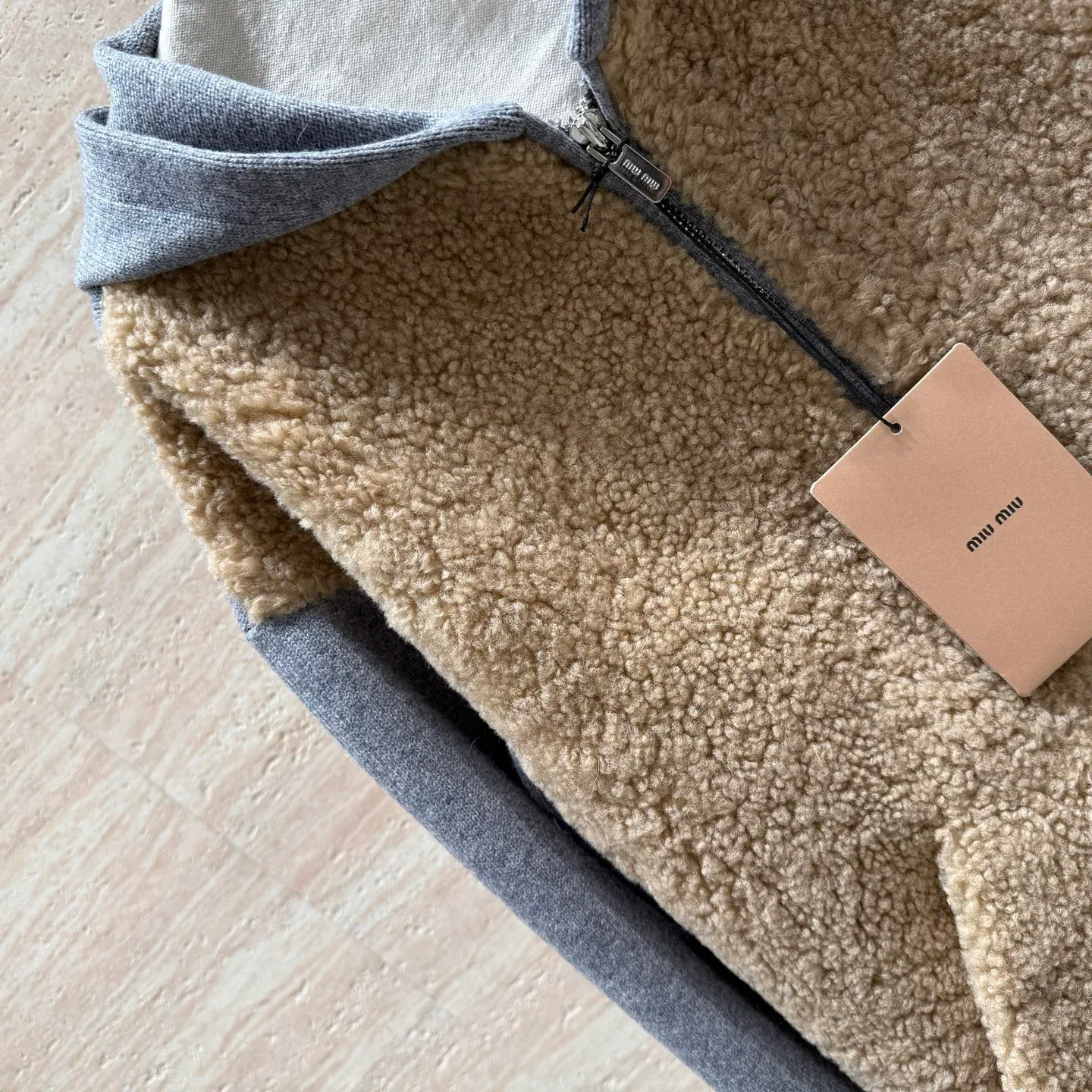 Куртки И Пуховики Женские Miu Miu 1750373