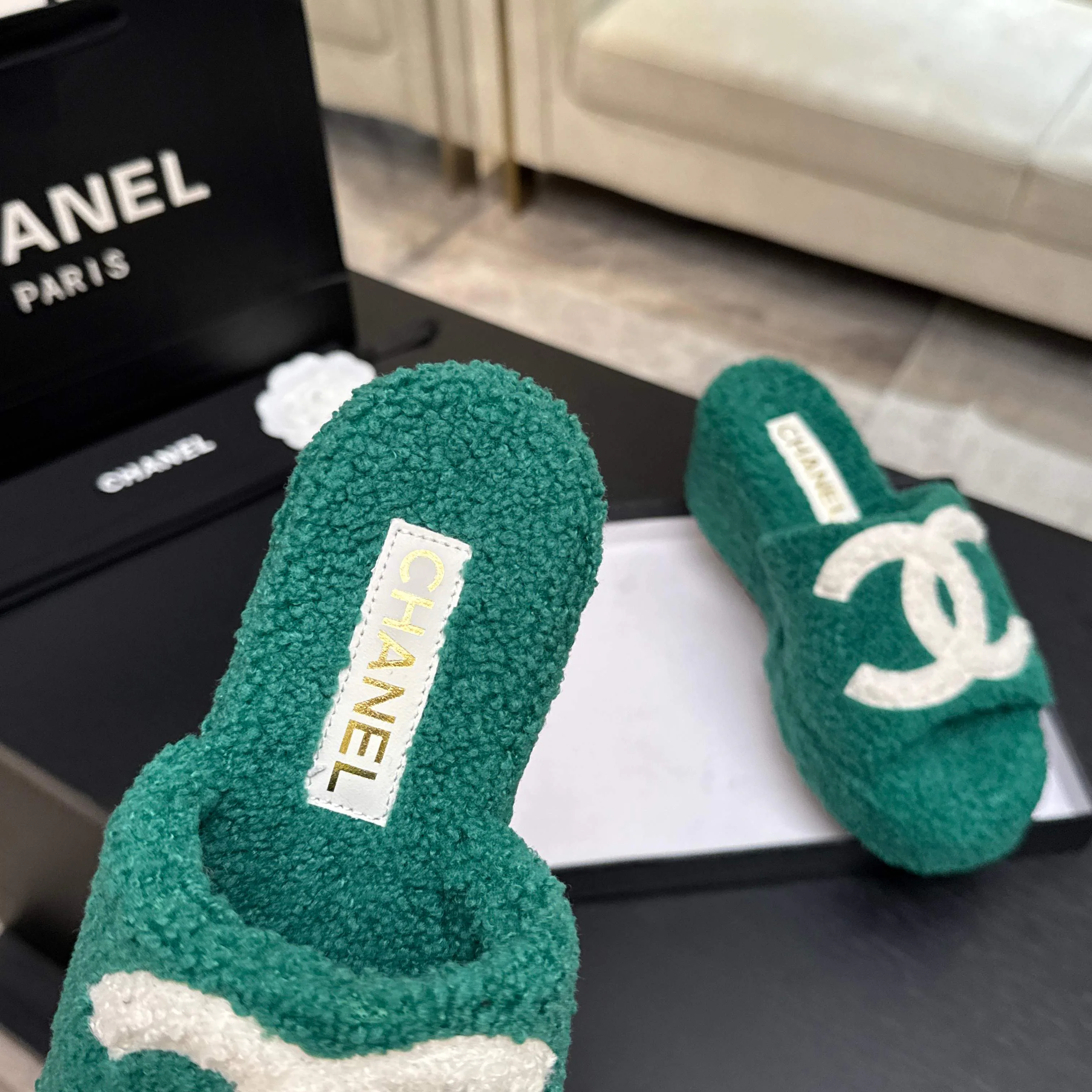 Тапочки Женские Chanel 18501001