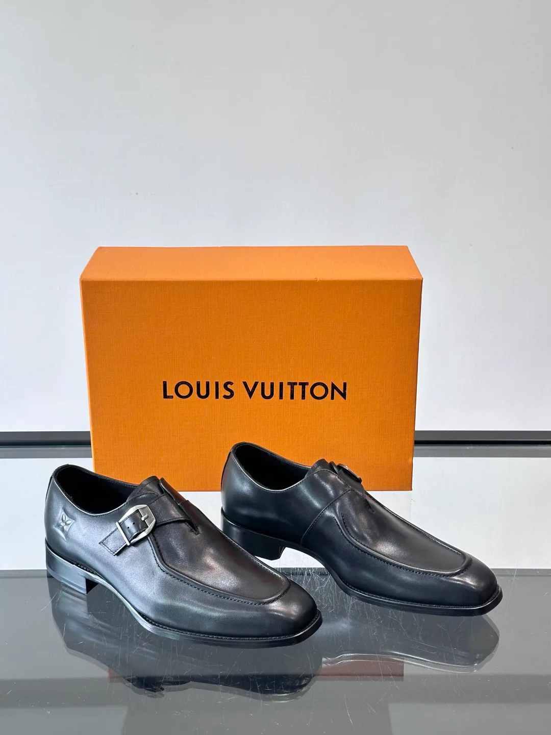 Лоферы И Туфли Мужские Louis Vuitton 11232708