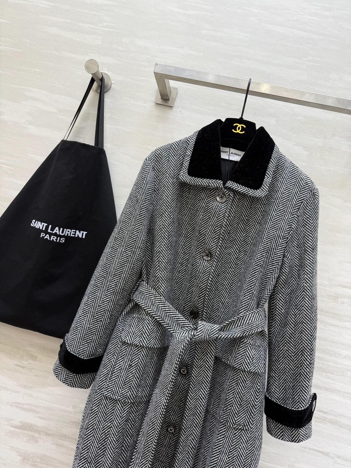 Пальто Женские Saint Laurent 600366