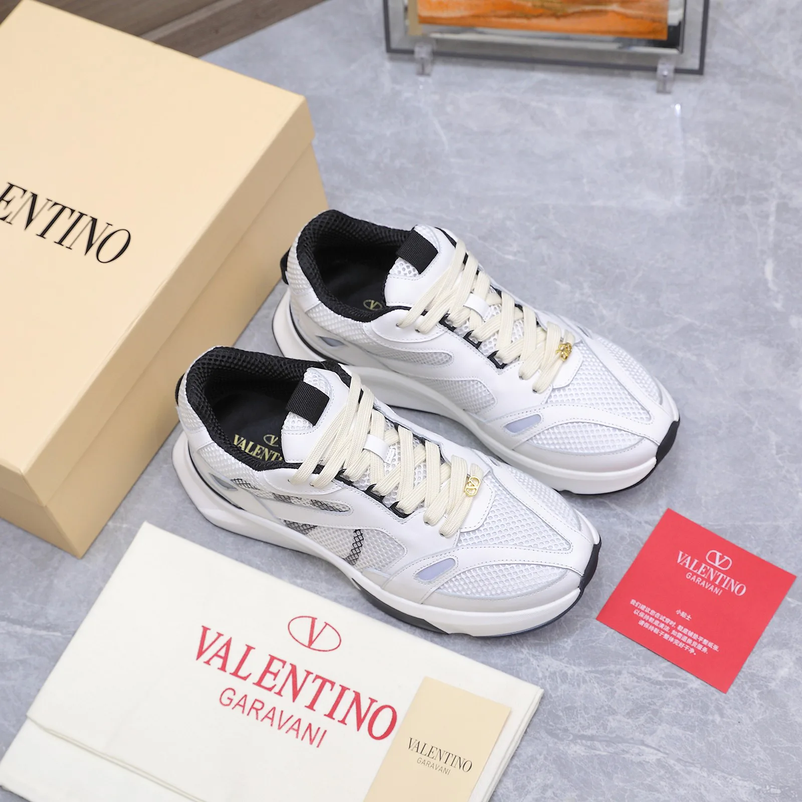 Кроссовки Мужские Valentino 17604595