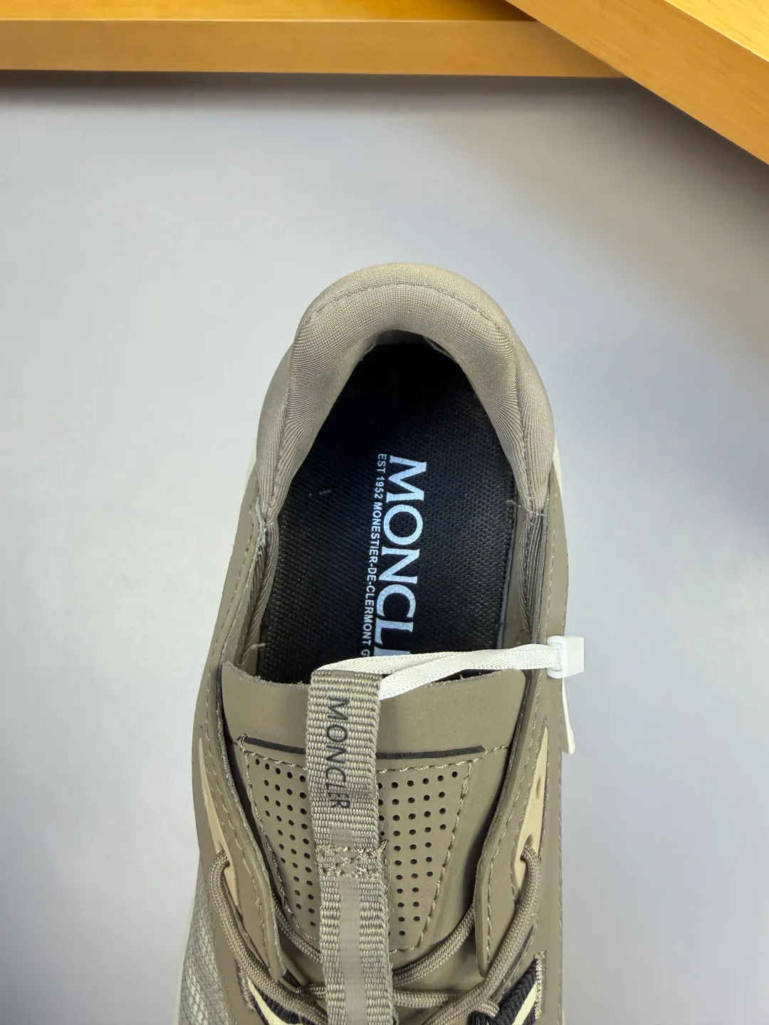 Кроссовки Мужские Moncler 18142538