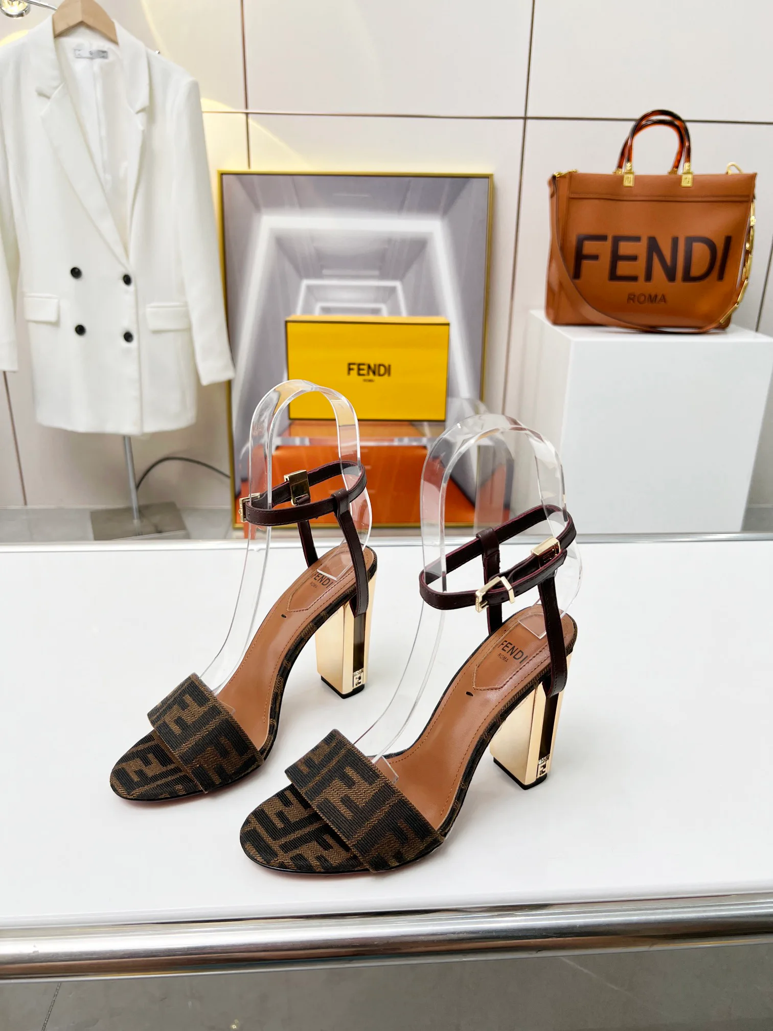 Босоножки Женские Fendi 31864
