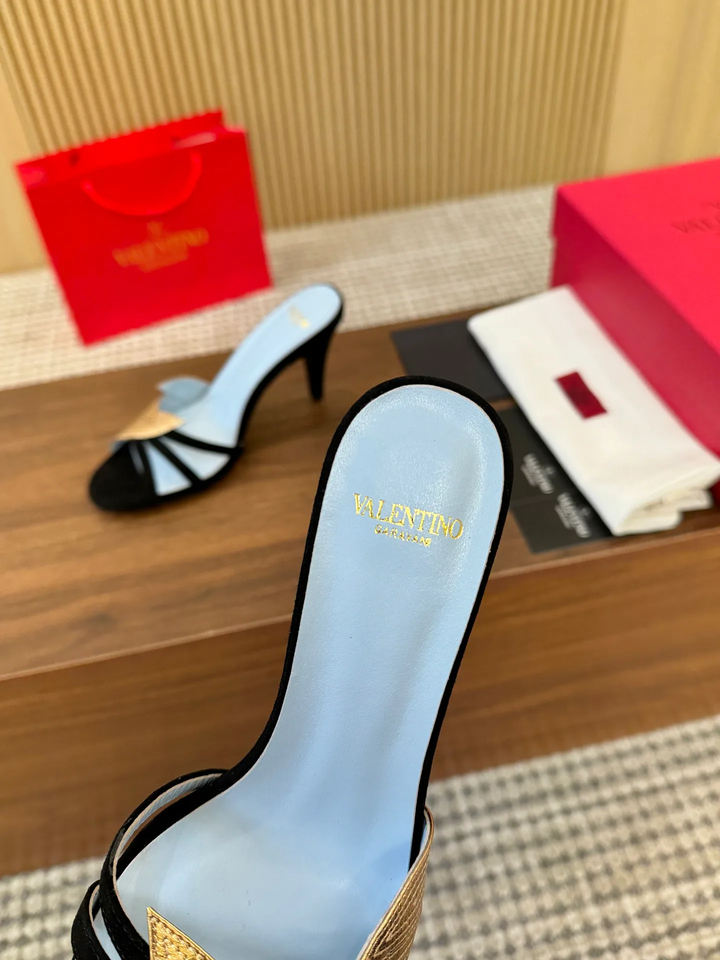 Босоножки Женские Valentino 9737239