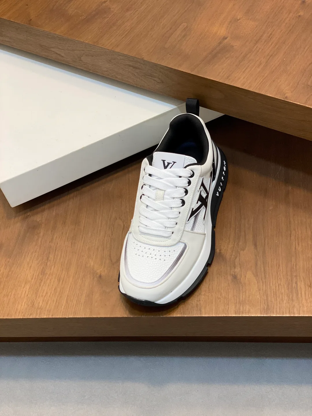 Кроссовки Мужские Louis Vuitton 11250173