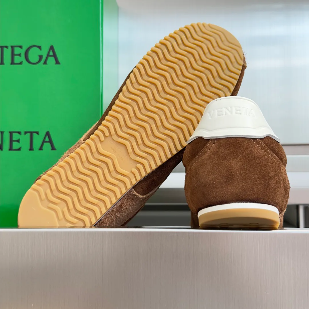 Кроссовки Женские Bottega Veneta 17910638