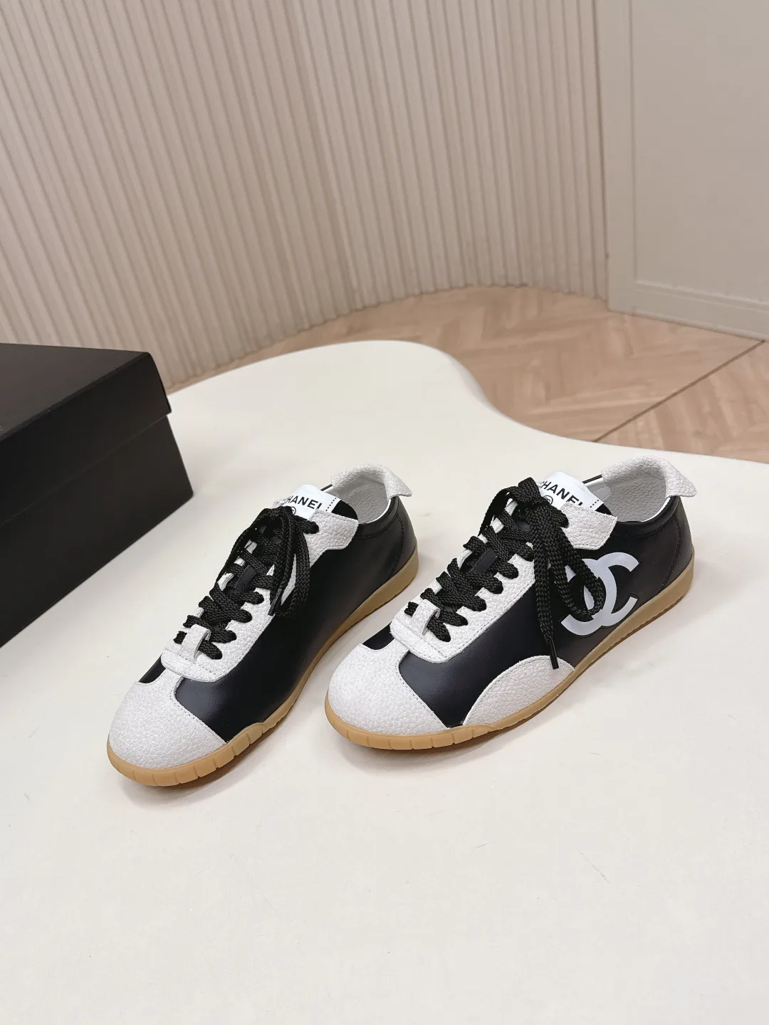 Кроссовки Женские Chanel 11576033