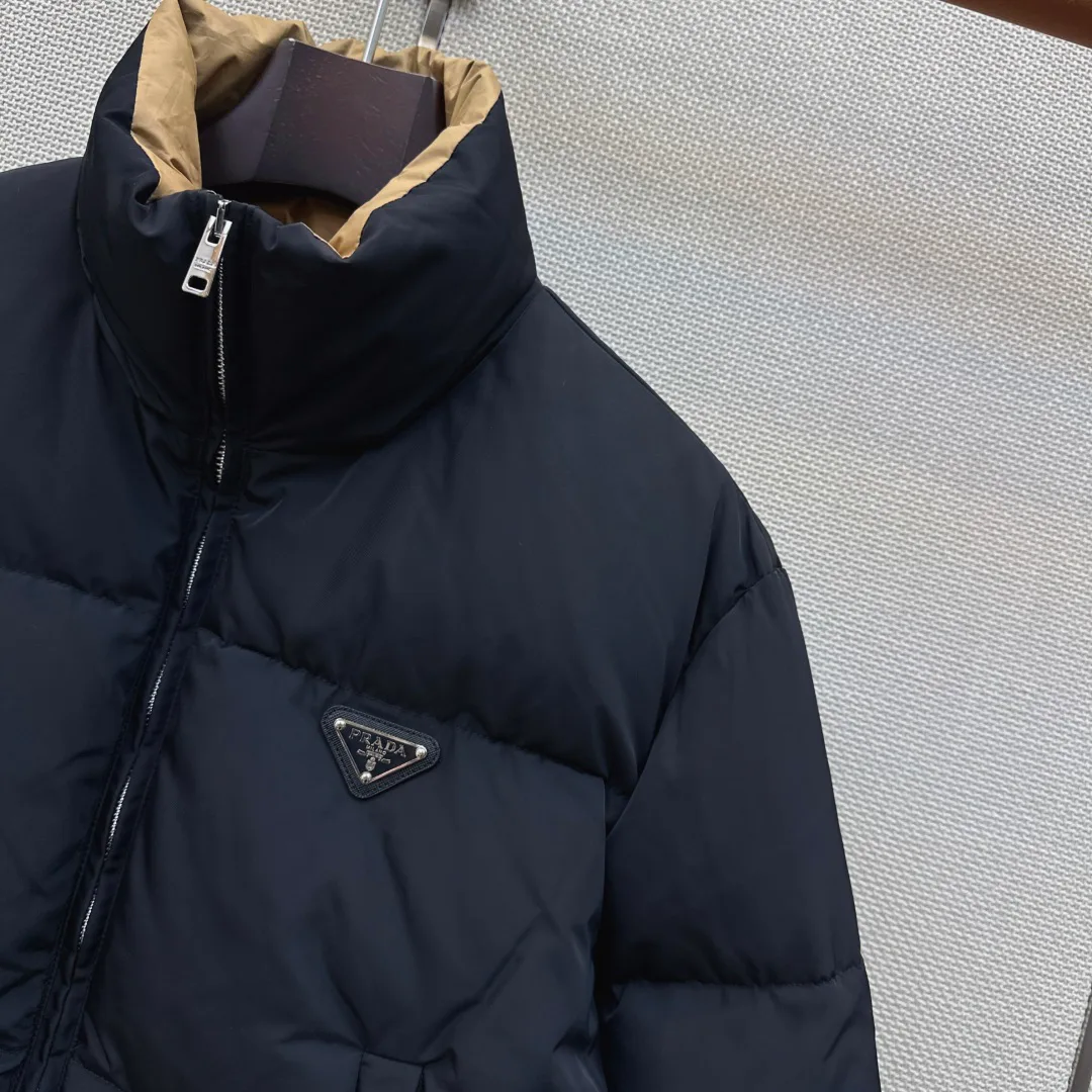 Куртки И Пуховики Женские Prada 18183471