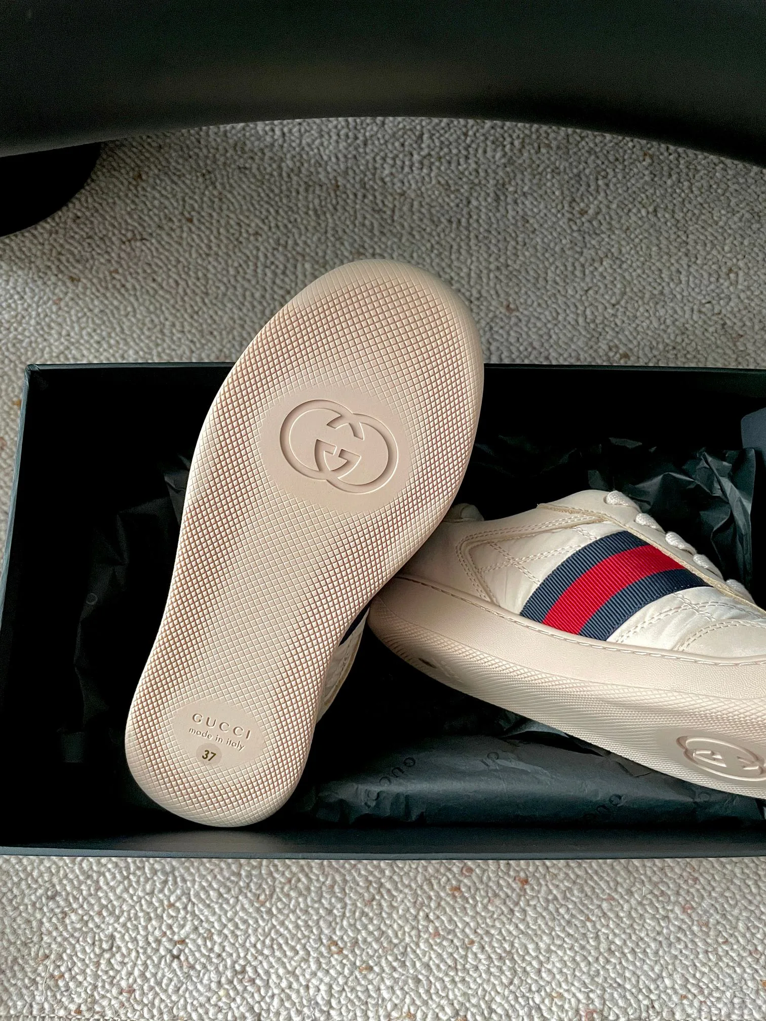 Кроссовки Женские Gucci 18766073