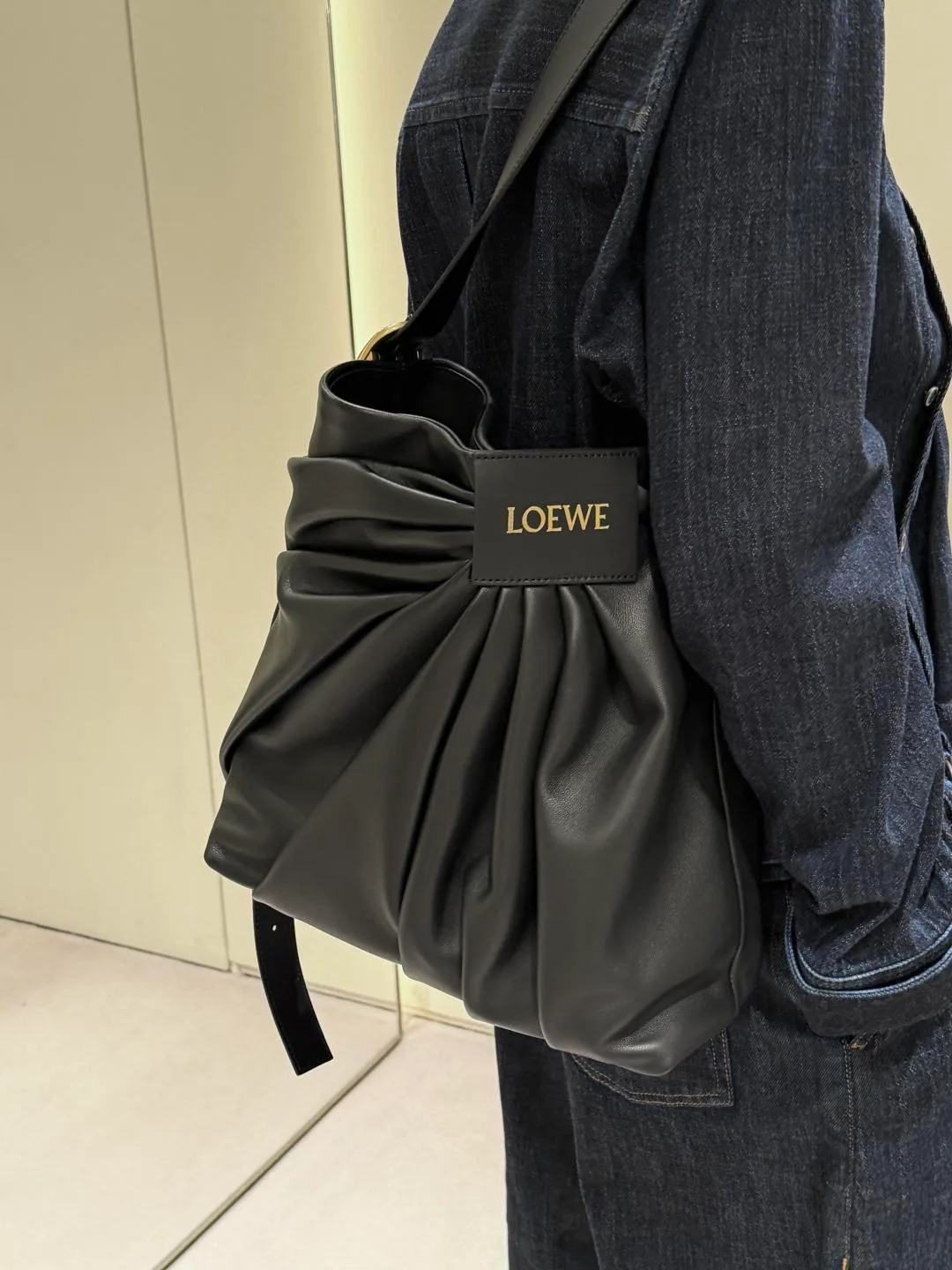 Классические Сумки Женские Loewe 11513591