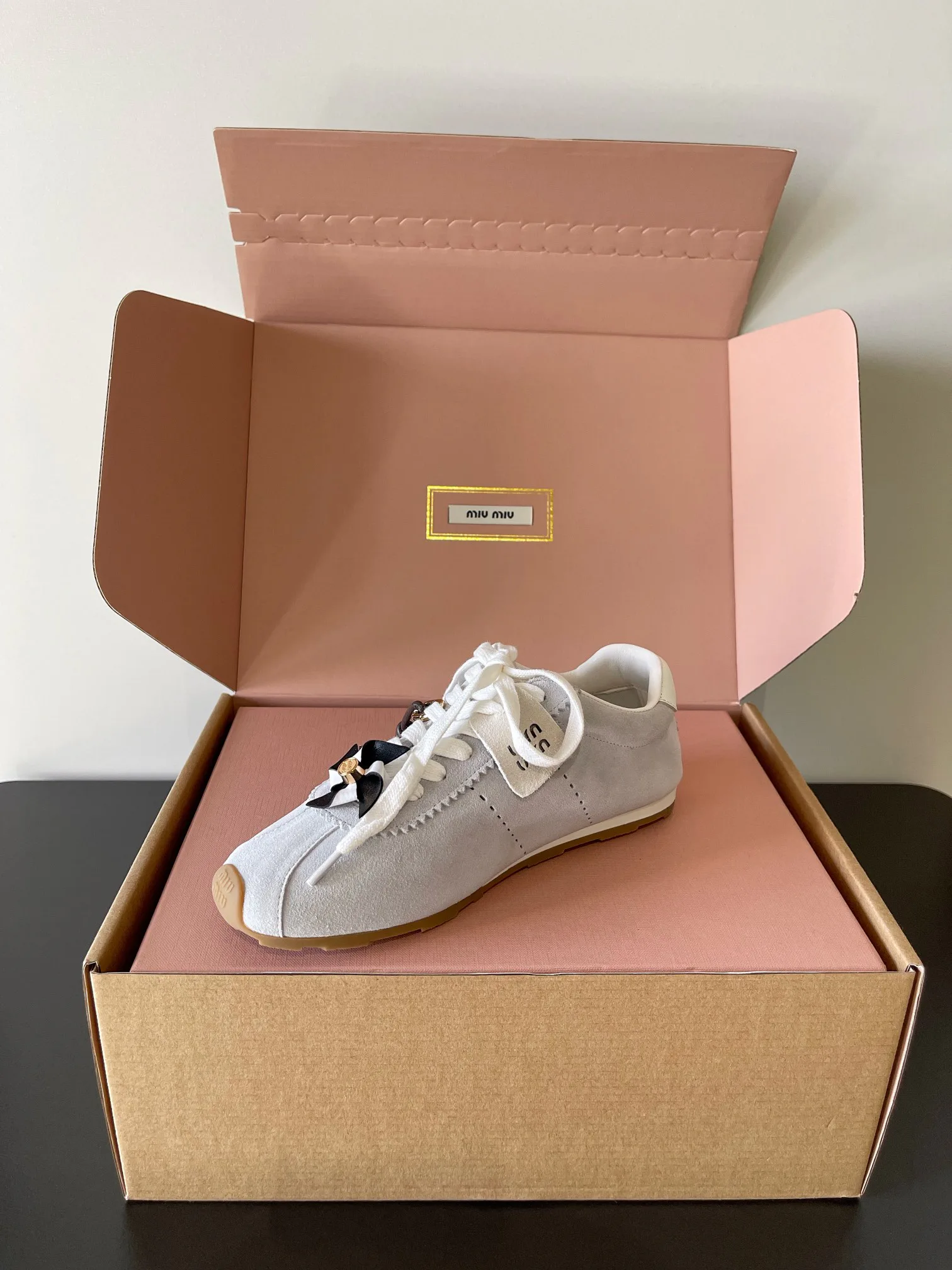 Кроссовки Женские Miu Miu 18703411