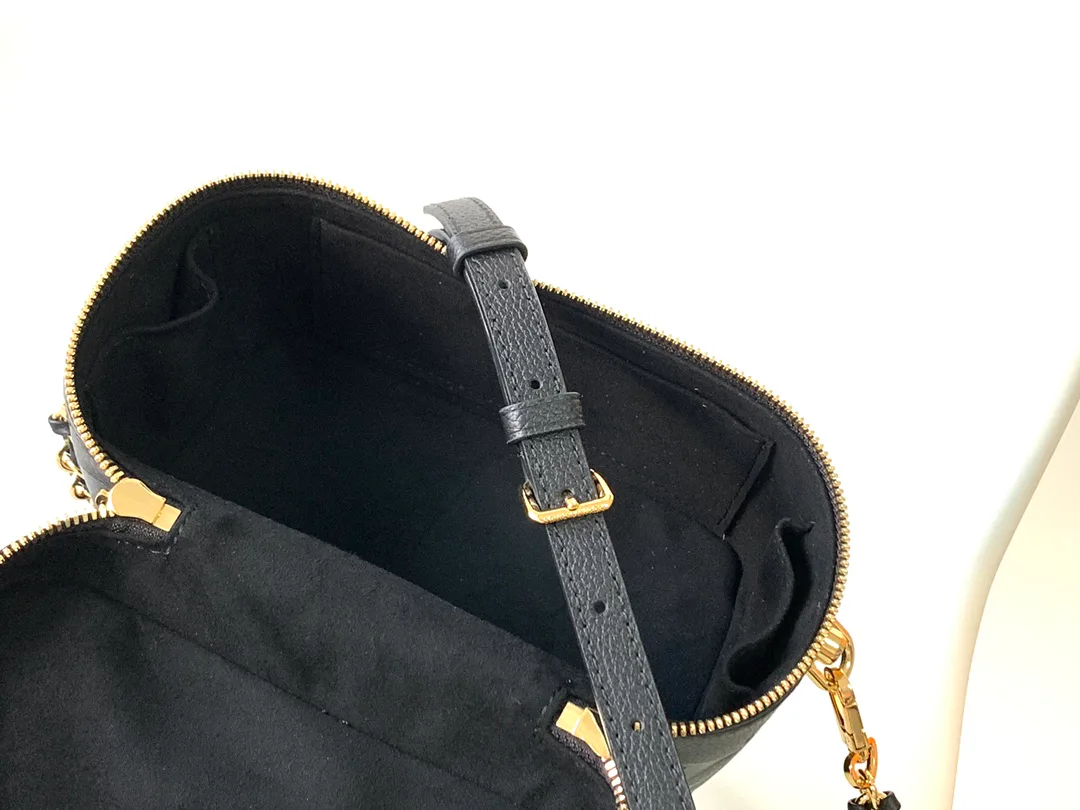 Сумки На Ремне Женские Louis Vuitton 1253948