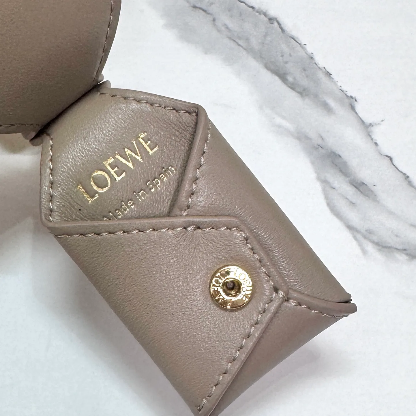 Классические Сумки Женские Loewe 17270396