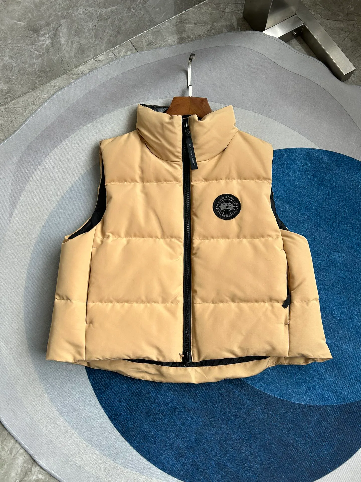 Жилеты Женские The North Face Жилеты Женские The North Face