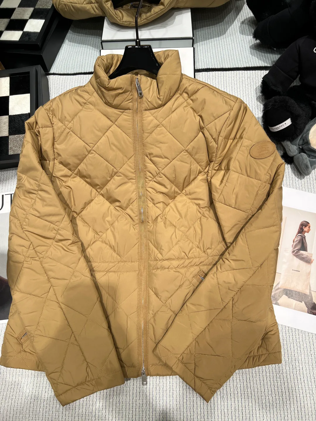 Куртки И Пуховики Женские Burberry 18172185