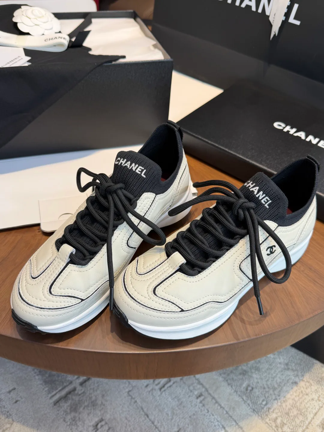 Кроссовки Женские Chanel 18067087