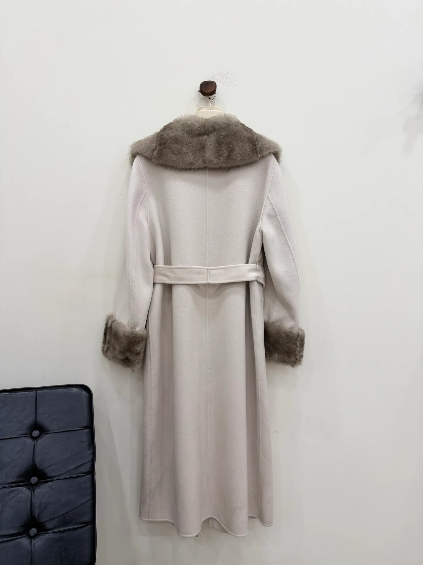 Пальто Женские Loro Piana 18770235