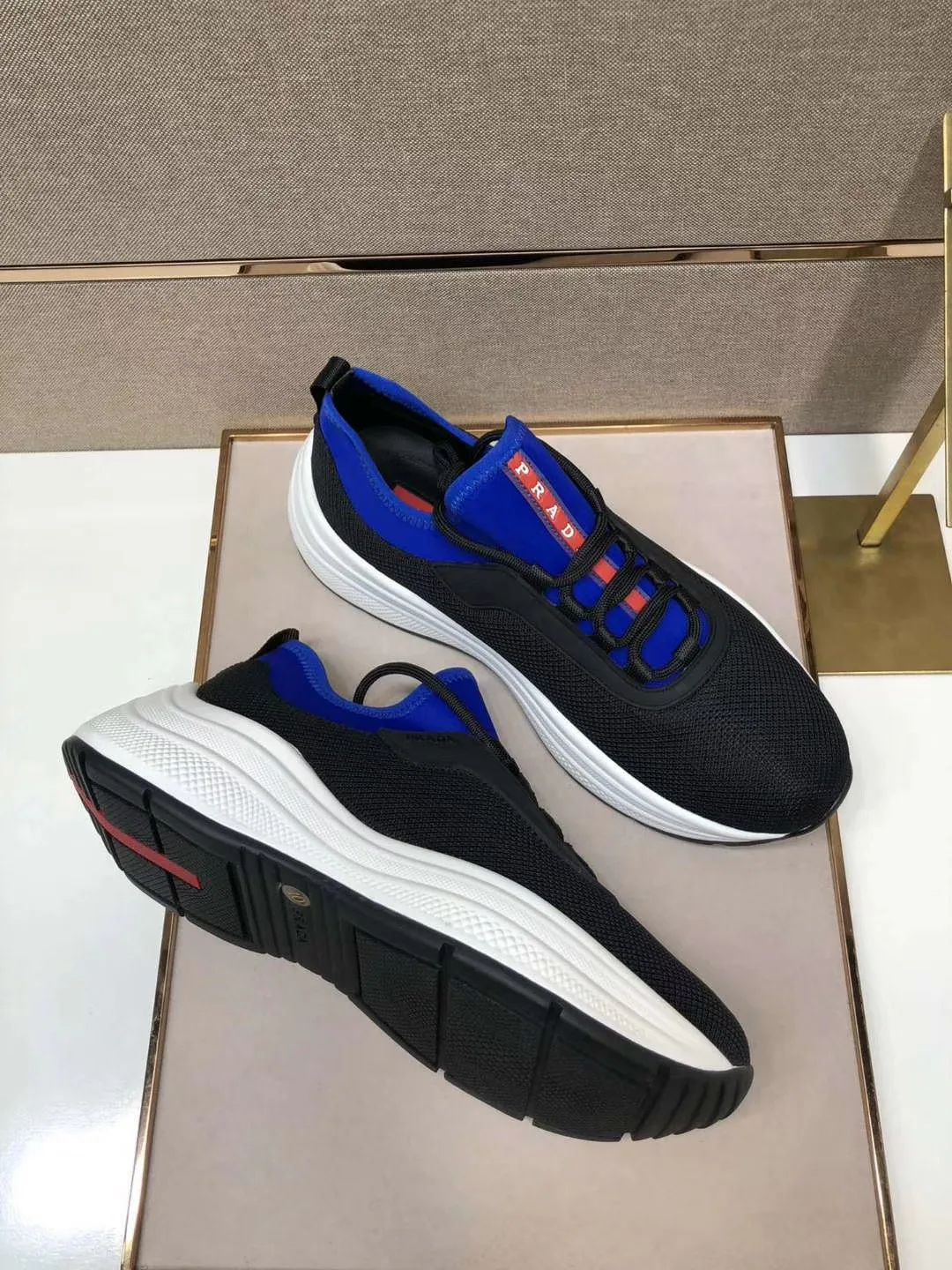 Кроссовки Мужские Prada 10844547